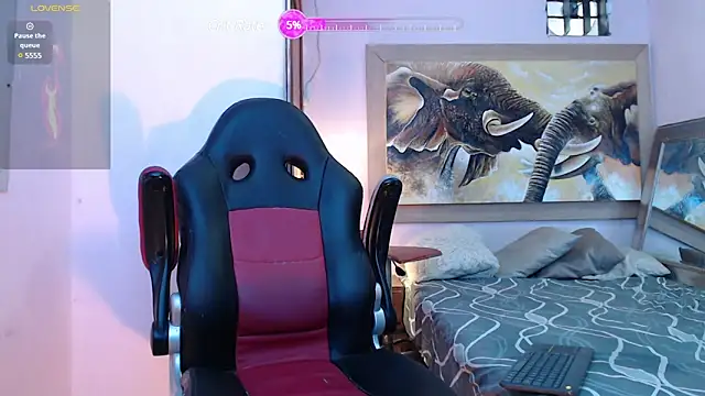 mr stiven  online show from March 2025 09:03:02 AM