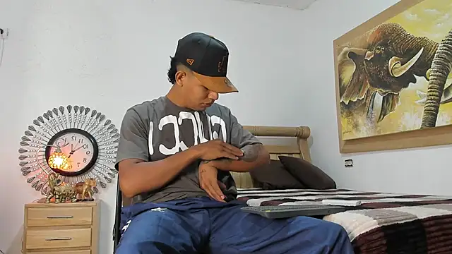 mr stiven  online show from April 2026 03:11:02 AM