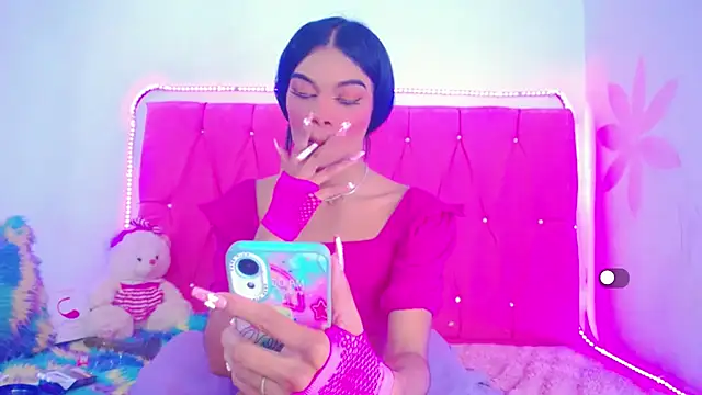 Theylor Rouse online show from February 2025 10:42:02 AM