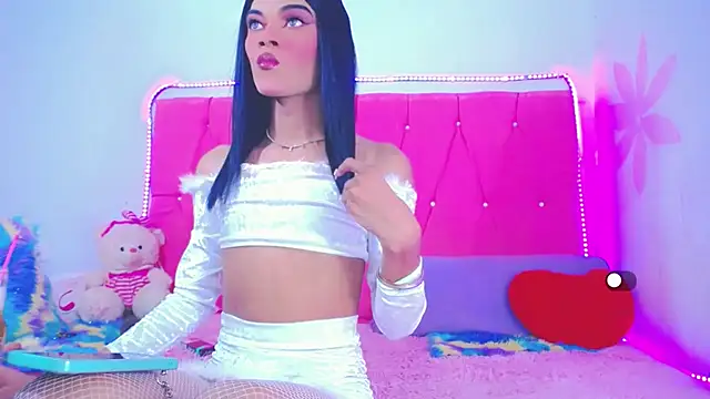 Theylor Rouse online show from February 2025 03:56:01 AM