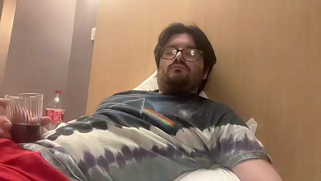 underthesun16 online show from April 2026 11:51:01 PM