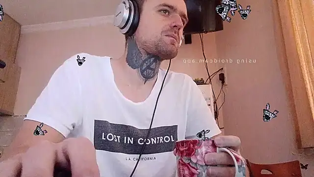 HappyZebra13 online show from February 2025 01:19:02 PM