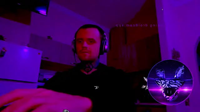 HappyZebra13 online show from February 2025 02:42:01 PM