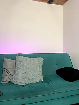 Liah ferrer online show from November 2025 07:19:01 PM