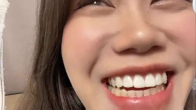 Snapshot of Bella-LL chatting on February 2025 06:32:02 PM Bella-LL online show from February 2025 06:32:02 PM