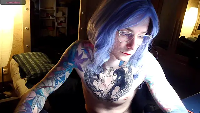 Julia dolls online show from April 2026 06:44:02 PM