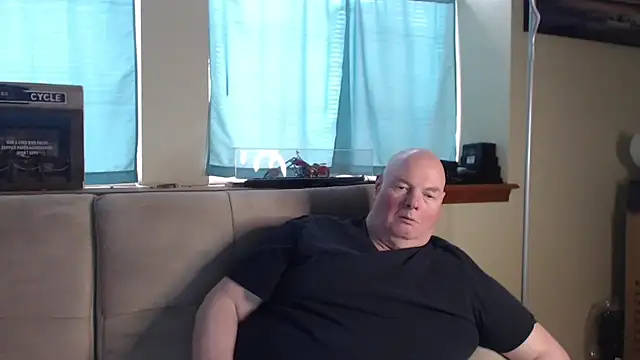 harley99574 online show from April 2026 02:15:01 PM