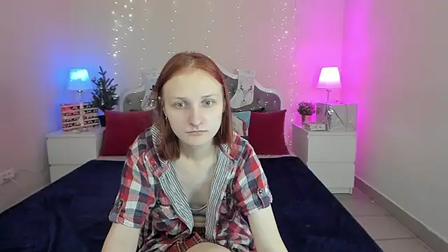 Snapshot of SallyFishery chatting on December 2024 01:47:02 AM SallyFishery online show from December 2024 01:47:02 AM