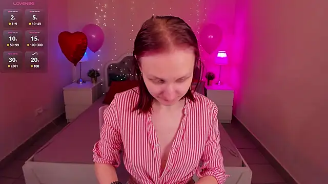 Snapshot of SallyFishery chatting on February 2025 12:59:01 AM SallyFishery online show from February 2025 12:59:01 AM