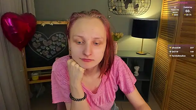 Snapshot of SallyFishery chatting on February 2025 04:25:01 AM SallyFishery online show from February 2025 04:25:01 AM