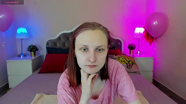 Snapshot of SallyFishery chatting on March 2025 02:02:02 PM SallyFishery online show from March 2025 02:02:02 PM