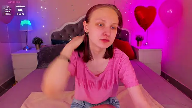 Snapshot of SallyFishery chatting on March 2025 01:31:02 AM SallyFishery online show from March 2025 01:31:02 AM