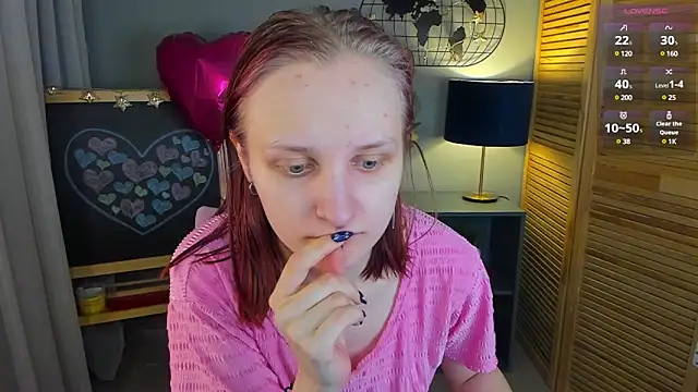 Snapshot of SallyFishery chatting on March 2025 01:25:02 AM SallyFishery online show from March 2025 01:25:02 AM