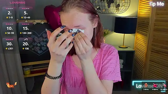 Snapshot of SallyFishery chatting on March 2025 01:27:02 AM SallyFishery online show from March 2025 01:27:02 AM