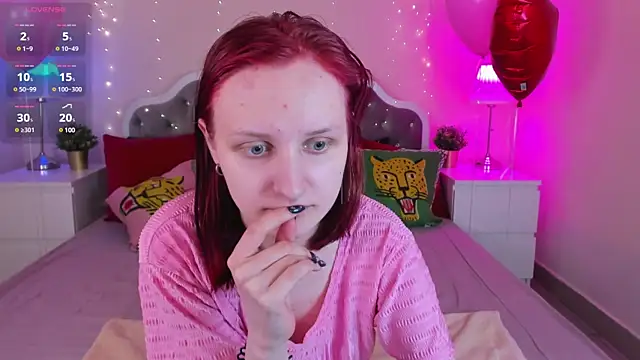 Snapshot of SallyFishery chatting on March 2025 08:37:02 AM SallyFishery online show from March 2025 08:37:02 AM