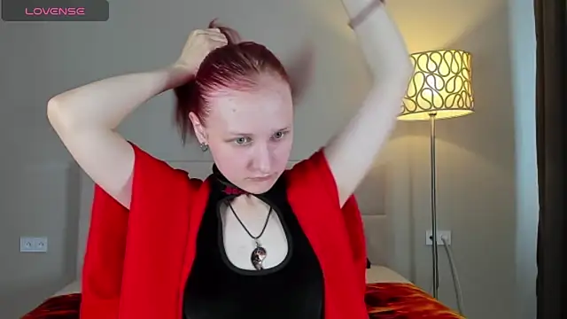 Snapshot of SallyFishery chatting on September 2025 02:00:01 AM SallyFishery online show from September 2025 02:00:01 AM