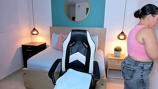 linda rios  online show from December 2024 07:07:01 PM