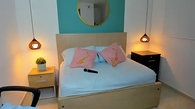 linda rios  online show from December 2024 08:27:02 PM