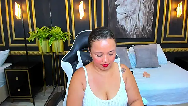 linda rios  online show from February 2025 05:58:01 PM