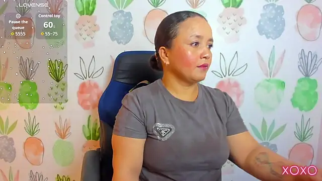 Snapshot of linda_rios_ chatting on November 2025 07:03:01 PM linda rios online show from November 2025 07:03:01 PM