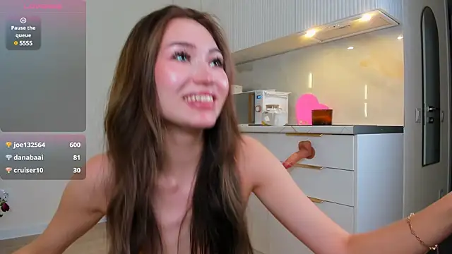 Snapshot of shellikeangel chatting on February 2025 08:55:02 PM shellikeangel online show from February 2025 08:55:02 PM