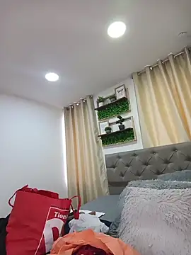 sasi luna online show from February 2026 02:02:01 PM