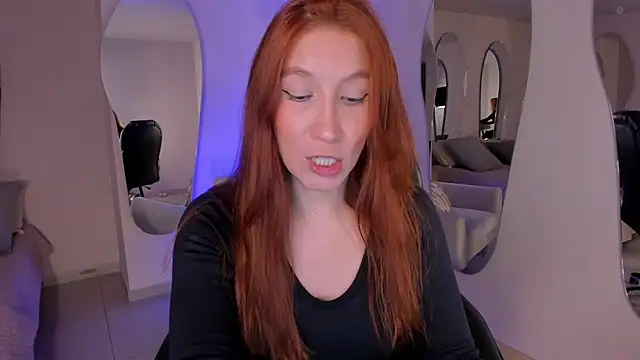 MiaFarrell  online show from May 2026 05:52:01 PM