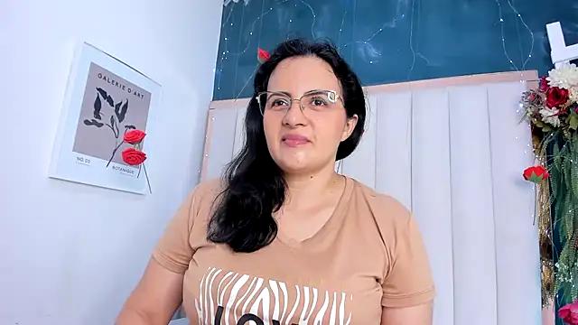 africa holmes online show from May 2026 02:18:01 AM