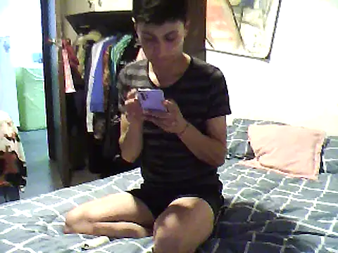 Snapshot of 1418edwar chatting on March 2025 01:32:02 AM 1418edwar online show from March 2025 01:32:02 AM