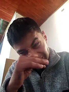 Snapshot of 1418edwar chatting on October 2025 11:03:01 AM 1418edwar online show from October 2025 11:03:01 AM