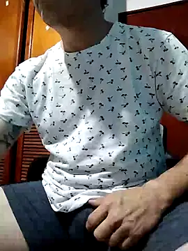 Bombi22 online show from December 2024 02:34:02 AM