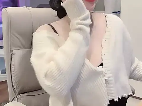 Eva-Public online show from February 2025 08:09:01 PM