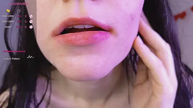 Snapshot of Lana__Cute_ chatting on February 2025 04:56:02 PM Lana Cute online show from February 2025 04:56:02 PM