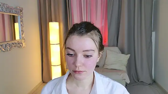 Snapshot of Lana__Cute_ chatting on February 2026 02:16:02 PM Lana Cute online show from February 2026 02:16:02 PM