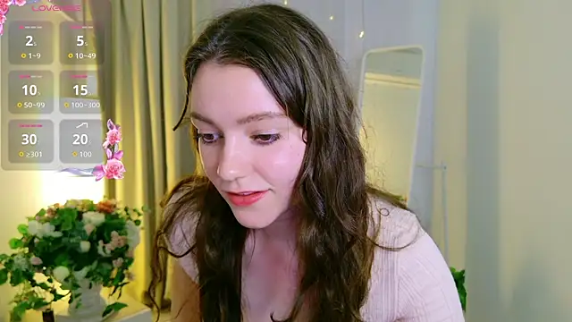 Lana  Cute  online show from June 2026 04:00:02 PM