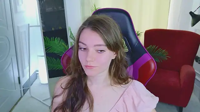 Lana  Cute  online show from July 2026 01:58:02 PM