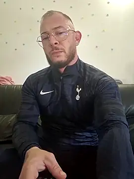 Snapshot of jourdinio13 chatting on November 2025 12:11:02 PM jourdinio13 online show from November 2025 12:11:02 PM