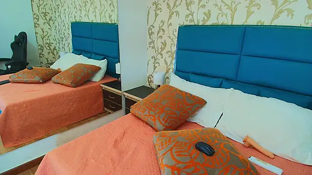 Snapshot of Eva_Dumontt chatting on March 2025 05:17:02 PM Eva Dumontt online show from March 2025 05:17:02 PM