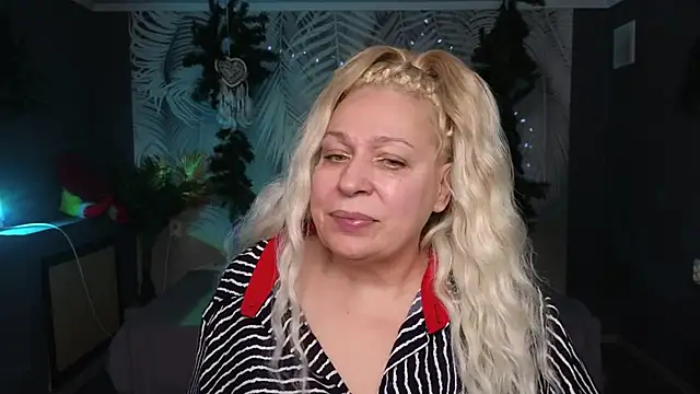 Penelope Pinky online show from January 2025 05:41:01 PM