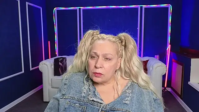 Penelope Pinky online show from January 2025 11:35:01 PM