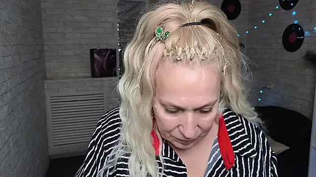 Penelope Pinky online show from January 2025 05:13:02 PM