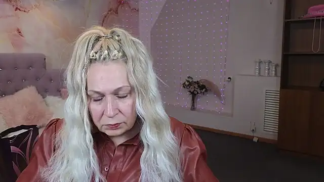 Penelope Pinky online show from January 2025 05:19:01 PM