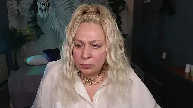 Penelope Pinky online show from January 2025 02:25:01 PM