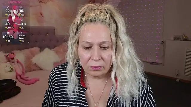 Penelope Pinky online show from February 2025 05:24:02 PM