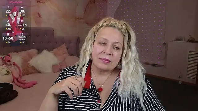 Penelope Pinky online show from February 2025 08:35:02 PM