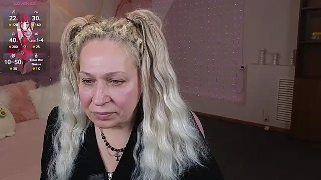 Penelope Pinky online show from February 2025 02:32:02 PM