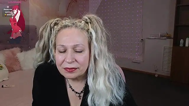 Penelope Pinky online show from February 2025 08:38:02 PM