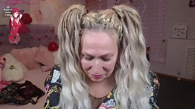 Penelope Pinky online show from February 2025 02:33:02 PM