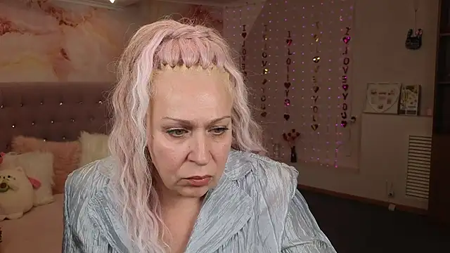 Penelope Pinky online show from February 2025 02:25:01 PM