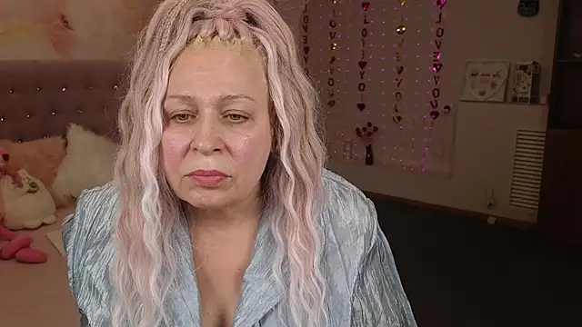 Penelope Pinky online show from February 2025 02:33:01 PM